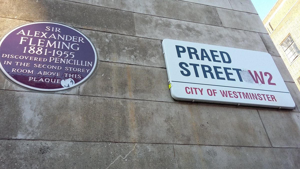 PhilippaFord1's tweet photo. Went for a bit of a reminice today! The Churchill Wing still has physio in the basement! 😉 And The Mitre pub is still there! 😉 #greatmemories #physiotraining https://t.co/Bk3wCAlEKs