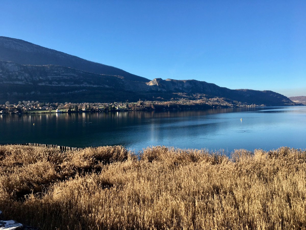 Quand on dit que l'eau tonne #sourceslacannecy #annecymountains #savoiemontblanc