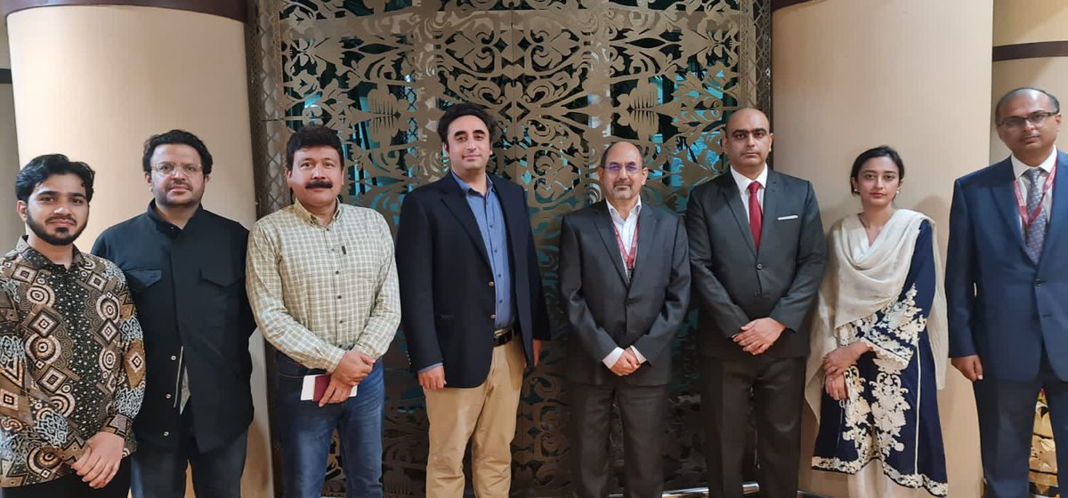 BBhuttoZardari's tweet image. I congratulate 🇮🇩 on successful convening of #BDF15 in Bali &amp;amp; thank my team @PakinIndonesia for their excellent work in support of 🇵🇰’s effective participation at this important Forum.