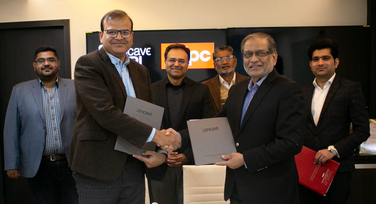 Concave_Agri's tweet photo. Concave Agri signs Joint Expression of Intent with ADPC to undertake actions that will support climate-resilient farming.
To read more: https://t.co/57XxUPJgow
.
#concaveagri #climatechange #boostfarming #kissanmadadgar #agriculturepakistan #genderequality #MOU #mousigning https://t.co/aQKHqMWQCl