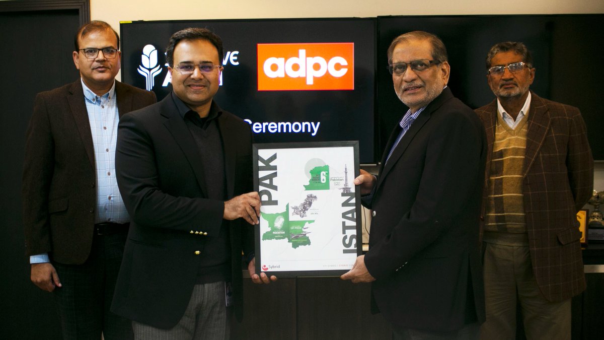 Concave_Agri's tweet photo. Concave Agri signs Joint Expression of Intent with ADPC to undertake actions that will support climate-resilient farming.
To read more: https://t.co/57XxUPJgow
.
#concaveagri #climatechange #boostfarming #kissanmadadgar #agriculturepakistan #genderequality #MOU #mousigning https://t.co/aQKHqMWQCl