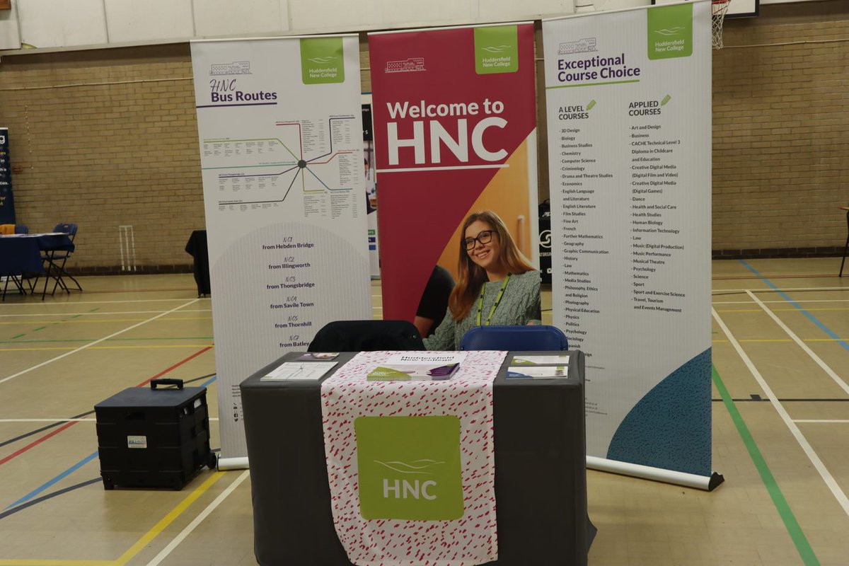 moor_end's tweet photo. Just some of the stalls for today...#CareersFair2022 #MoorEnd #worldClassFair @huddnewcoll @FDMGroup @wcsqm @SouthPennine https://t.co/rd2HIdMvv4