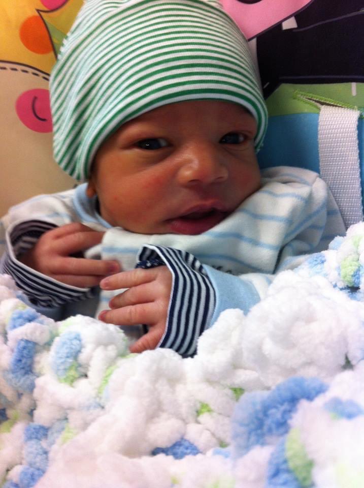 FamilyUbuntu's tweet photo. Just another gratuitous cute #UbuntuBabyPic
When you support our #BirthEquityFund or purchase gifts from our registry you make sure kiddos like our little Coconut are warm, healthy and thriving. #BlackBirthMatters #UbuntuBirth https://t.co/gV9PBX7rFe