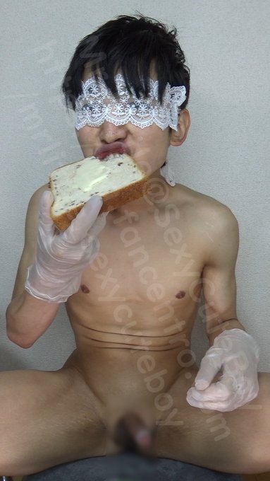 2 pic. I love to eat and masturbation?

I love this playstyle???

▼Fancentro▼
https://t.co/nnJyGoNYOr