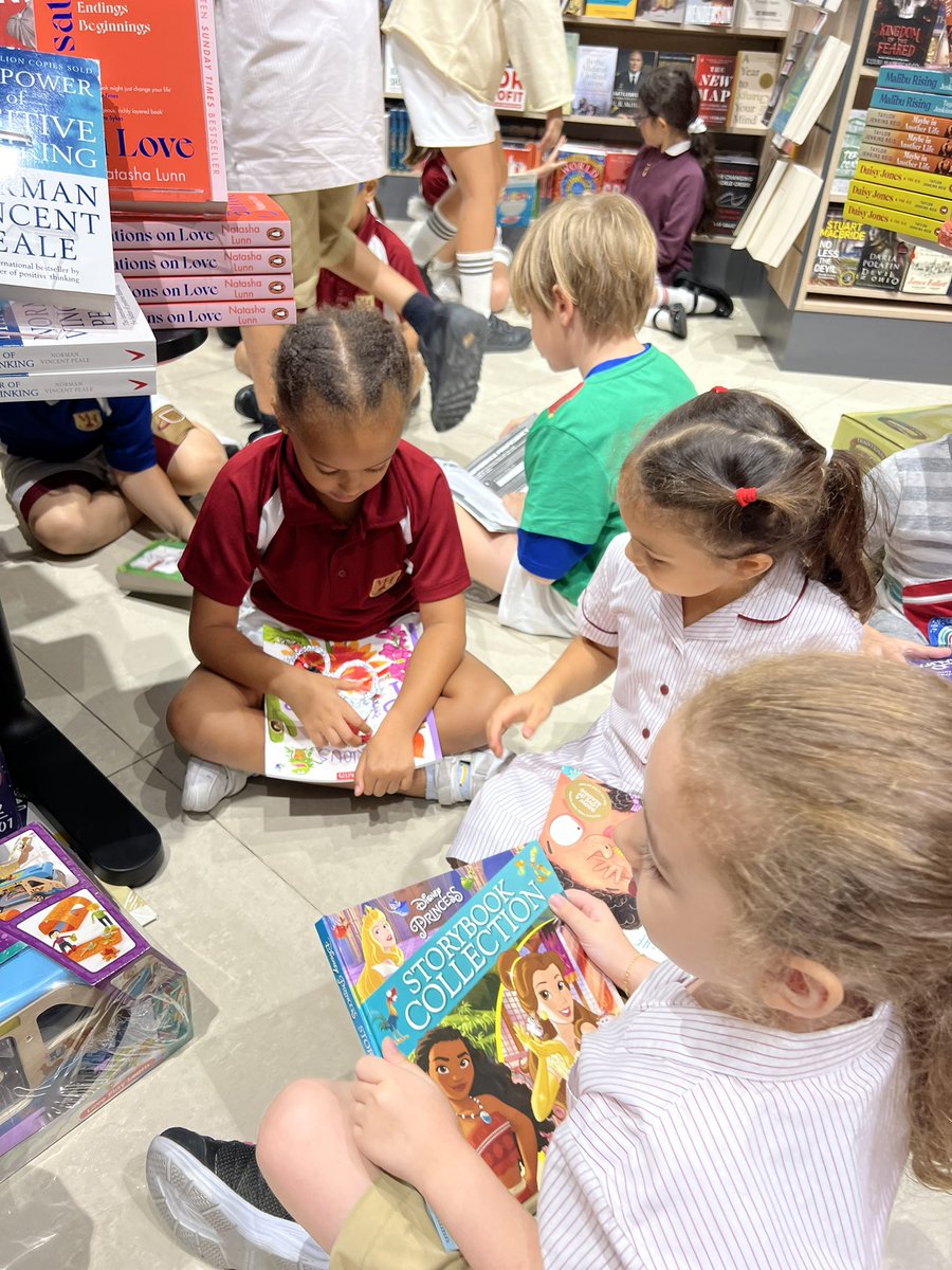 Mr. Alex tweet media