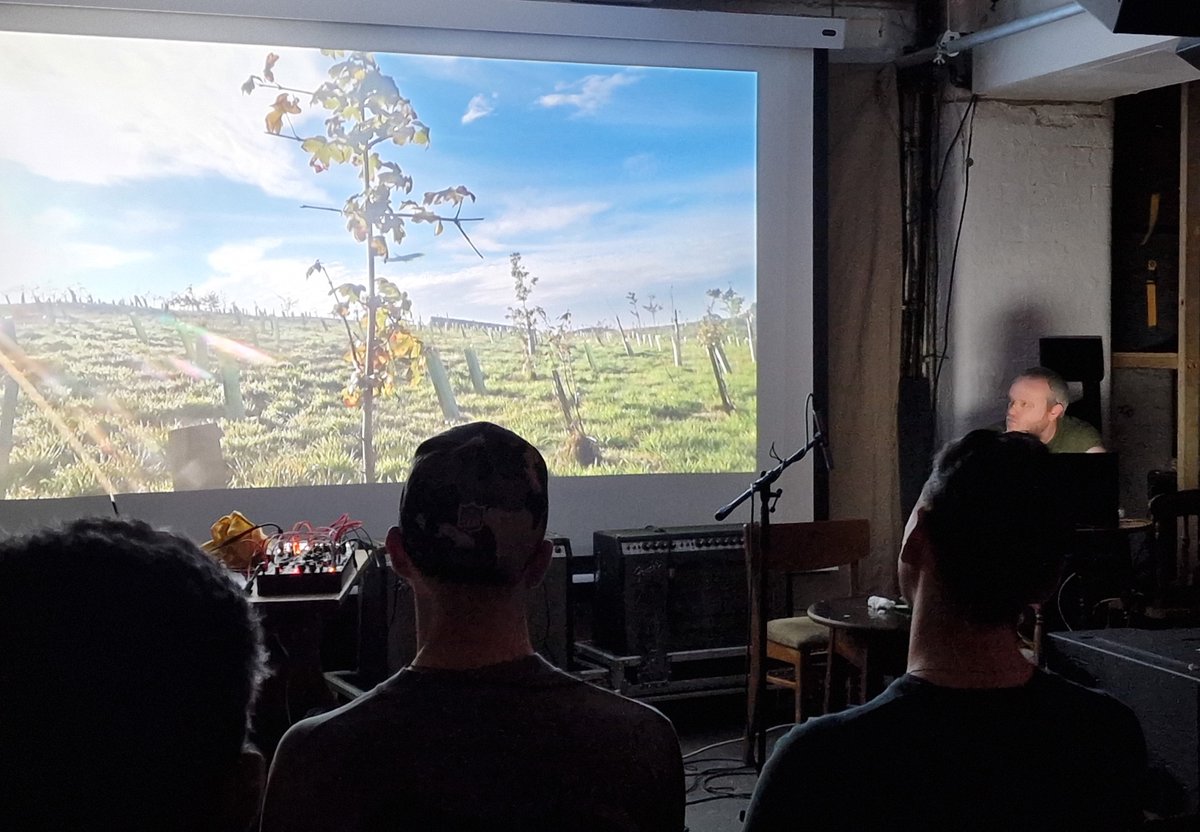 A fascinating night with @NaviarRecords at @Cafeoto.  An education in haikus with some incredible and thought-provoking performances, incl @ristic_manja @SimonMcCorry and @Audio_Obscura