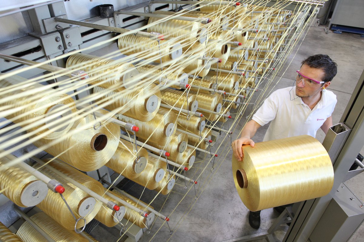At #EvonikFibres, we are dedicated to restoring the environmental balance through innovation, because it's our responsibility to sustain life beyond our generation. See how we're improving life today for a better tomorrow. #P84 #ReducingCO2emissions ow.ly/2oEM50LWXkt