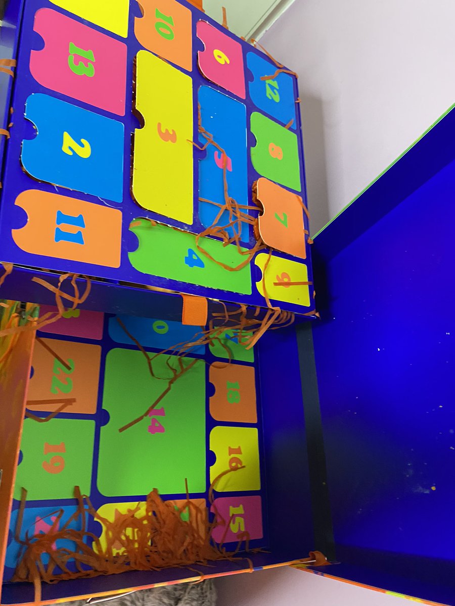 queenfaev's tweet photo. I’m loving my Lush advent calendar. Today was day 8 with a technical issue so not live feed just the item for today https://t.co/qdoqFfbMvV