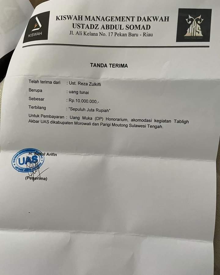 UASAbdulSomad's tweet photo. .
AWAS PENIPUAN
.
Ustadz Abdul Somad:
- TIDAK punya manajemen,
- TIDAK minta Dp,
- TIDAK minta tiket pesawat executive,
- TIDAK minta hotel bintang lima,
- TIDAK bandrol honor.
.
UAS tidak bisa diundang oleh siapa pun. https://t.co/YQxQ0vVc7P