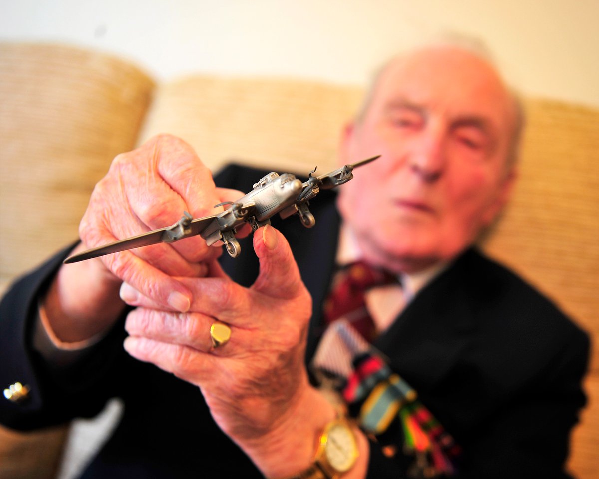#BREAKING #NEWS | George Leonard 'Johnny' Johnson, the last surviving participant of the 1943 'Dambusters' raid by RAF 617 Squadron has passed away aged 101.

Read more at AviationSource!

aviationsourcenews.com/military/georg…

#RAF #617Squadron #Dambusters #AvGeek