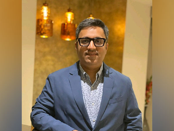 ani_digital's tweet photo. Delhi HC issues summons former MD Grover on a plea moved by BharatPe

Read @ANI Story | https://t.co/VpnFVW4iy8
#AshneerGrover #BharatPe #DelhiHC #Rs88crDamages #ExMD https://t.co/v1iQFSE8AM
