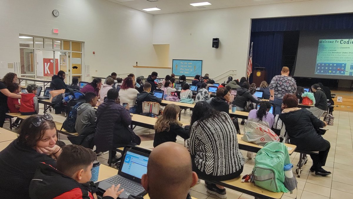 TechTeachVB's tweet image. Starting off this morning welcoming over 90 families for some Coding and Cocoa @WindsorOaksVB!
@ButlerTeaches @ BeckyFeld
#HourOfCode #CSweek
#Coding4All
#vbits #vblms @vbschools