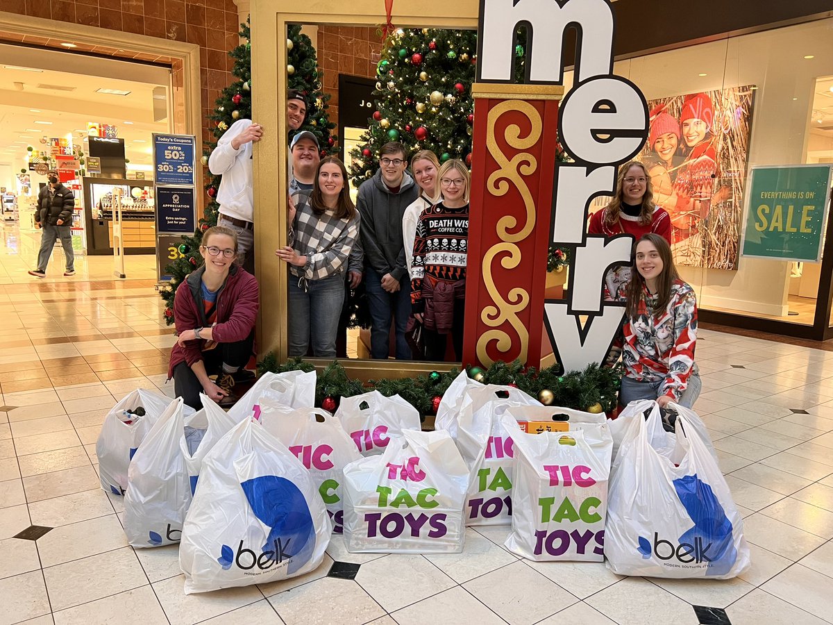 BakerLabMS's tweet photo. This is definitely our FAVORITE time of year! ❤️ @uncchemistry was so generous helping us raise money for our Toys for Tots &amp; Coats for Kids Drive. Belk and Tic Tac Toys were also so amazing giving us huge discounts. We know this will help so many in our wonderful community! 🌲 https://t.co/wlDAmxCRKD