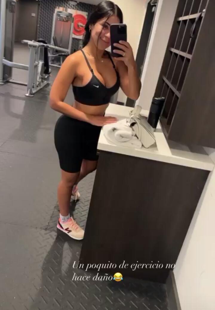 Un abrazo de buenos días; un rato de ejercicio...
Un nuevo Hábito para mi bienestar que estoy construyendo🥰💪💪