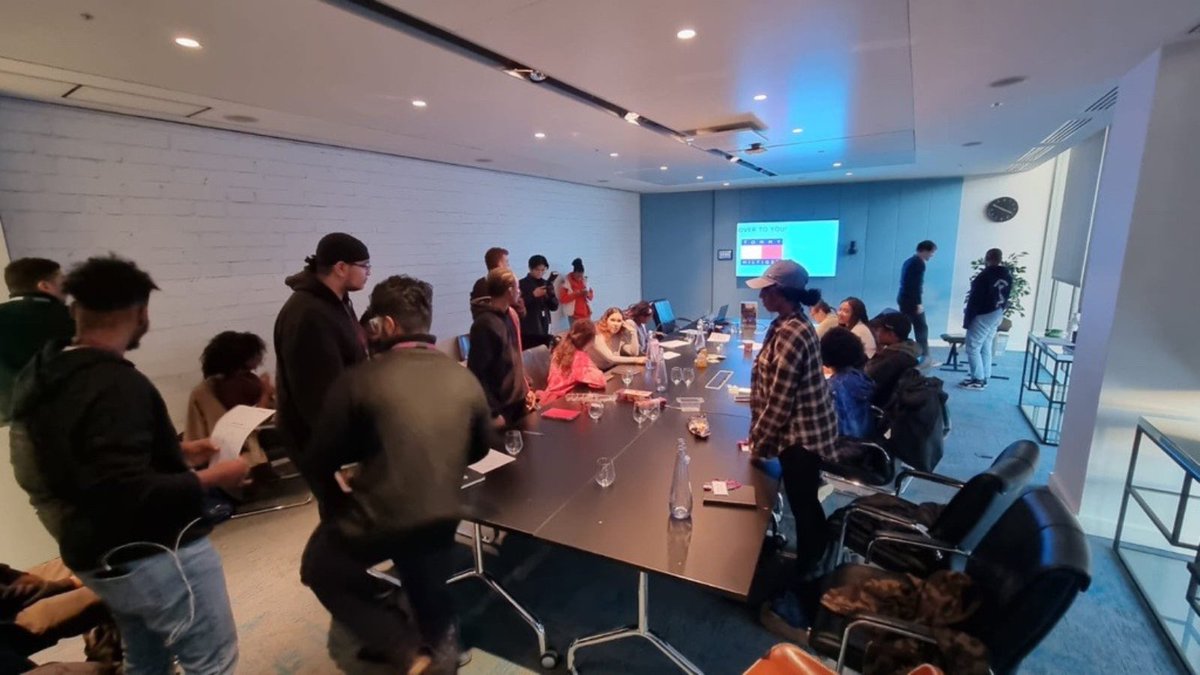 Media careers were the focus of week four! 💼 
 
We took part in explored overcoming the fear of networking with <a href="/talk2dan_/">TALK 2 DAN</a> and Shola West, learnt interview tips from <a href="/MediaExchange/">The Media Exchange</a> and discussed paid media campaigns with <a href="/MerkleEMEA/">Merkle EMEA</a>!