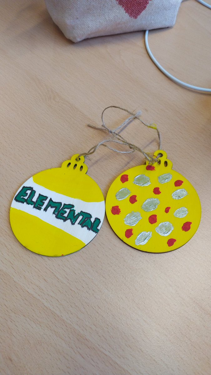 Lovely way to spend my lunch break making Christmas baubles, although I'm not sure they'll make the office tree!!
<a href="/AccessElemental/">Access Elemental Social Prescribing</a> 
#arttheraphy #socialprescribing