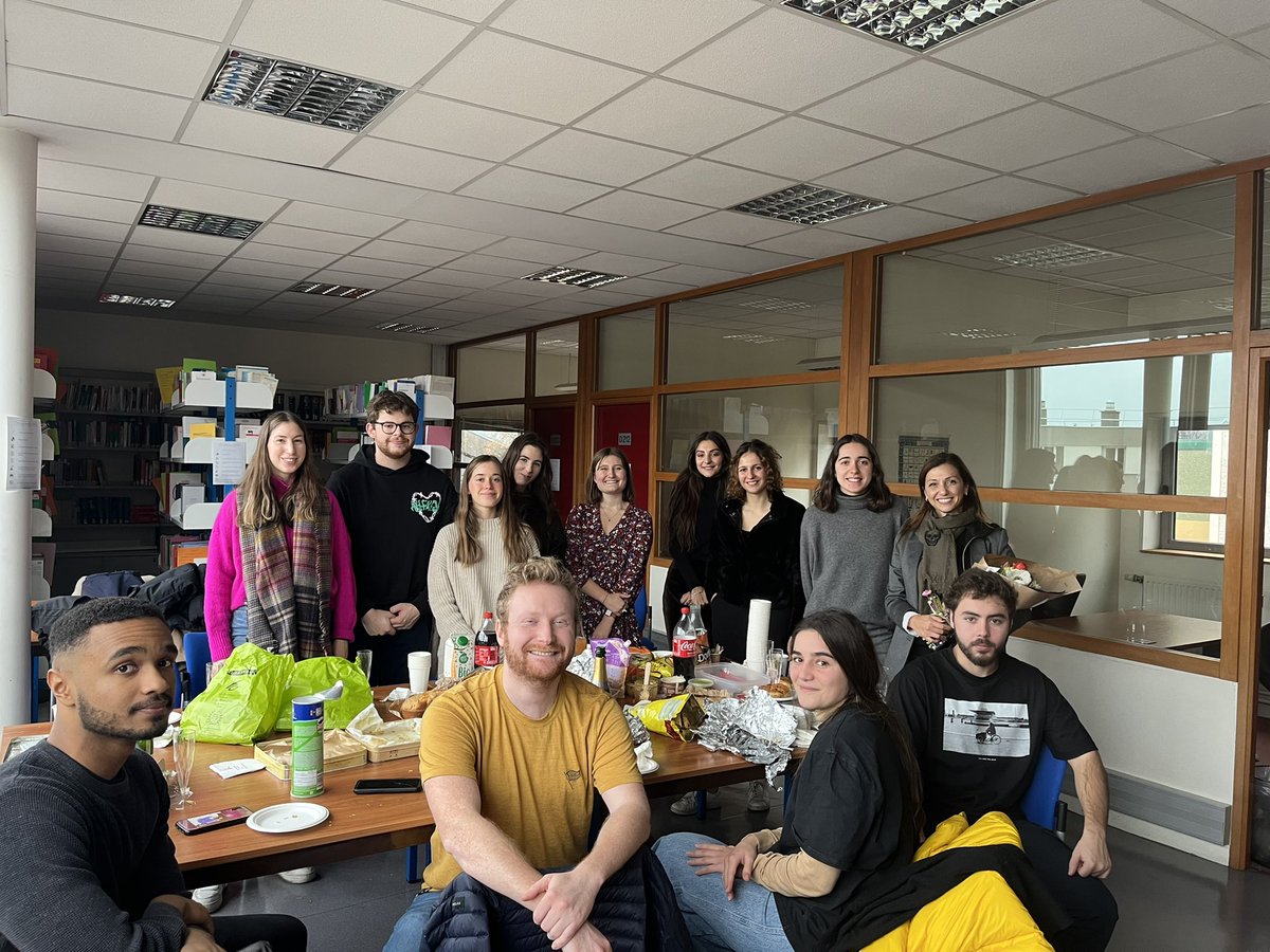 alexbensamoun's tweet photo. Fin de semestre 🇫🇷 pour les étudiants FR, ESP et QU du M2/LLM #PIFTN @M2_PIFTN
Les étudiants partent pour l’Espagne 🇪🇸 et le Québec 🇨🇦 au semestre 2
A bientôt et merci 🙏🏻
@GS_Droit_Saclay @CerdiSaclay @Master1_PIDN @Master_IPIT @UnivParisSaclay @ulaval_droit @UAM_Madrid https://t.co/Q5lqb9XhuD