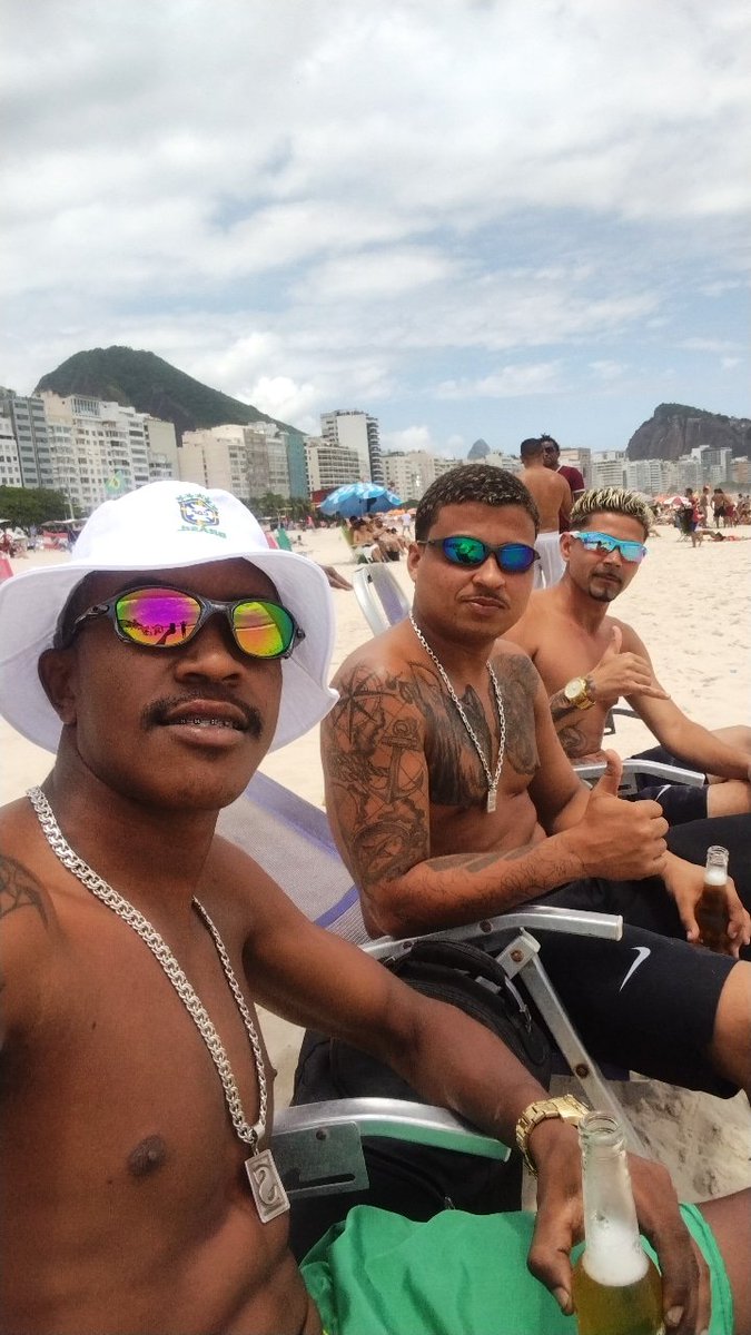 katiaudochopp's tweet photo. 🏊🏽‍♂️🤴🏾🍻 https://t.co/39km3CrUaM