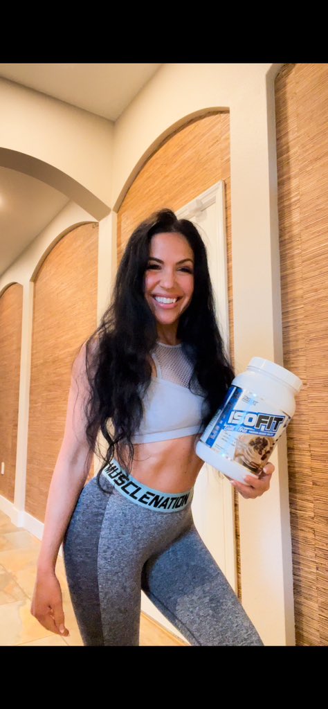bshaefit's tweet photo. Grab my current favorite flavor of @nutrexresearch ISOFIT chocolate ๐ซ shake ๐คค
Use code BSHAE for a discount on your next order ๐๐ https://t.co/9hJWK3DebG
#nutrexresearch #nutrexathlete #nutrexelite #wbff #wbffpro #fitness #fitnesscoach #gymtime https://t.co/fMOMNXdl1Z
