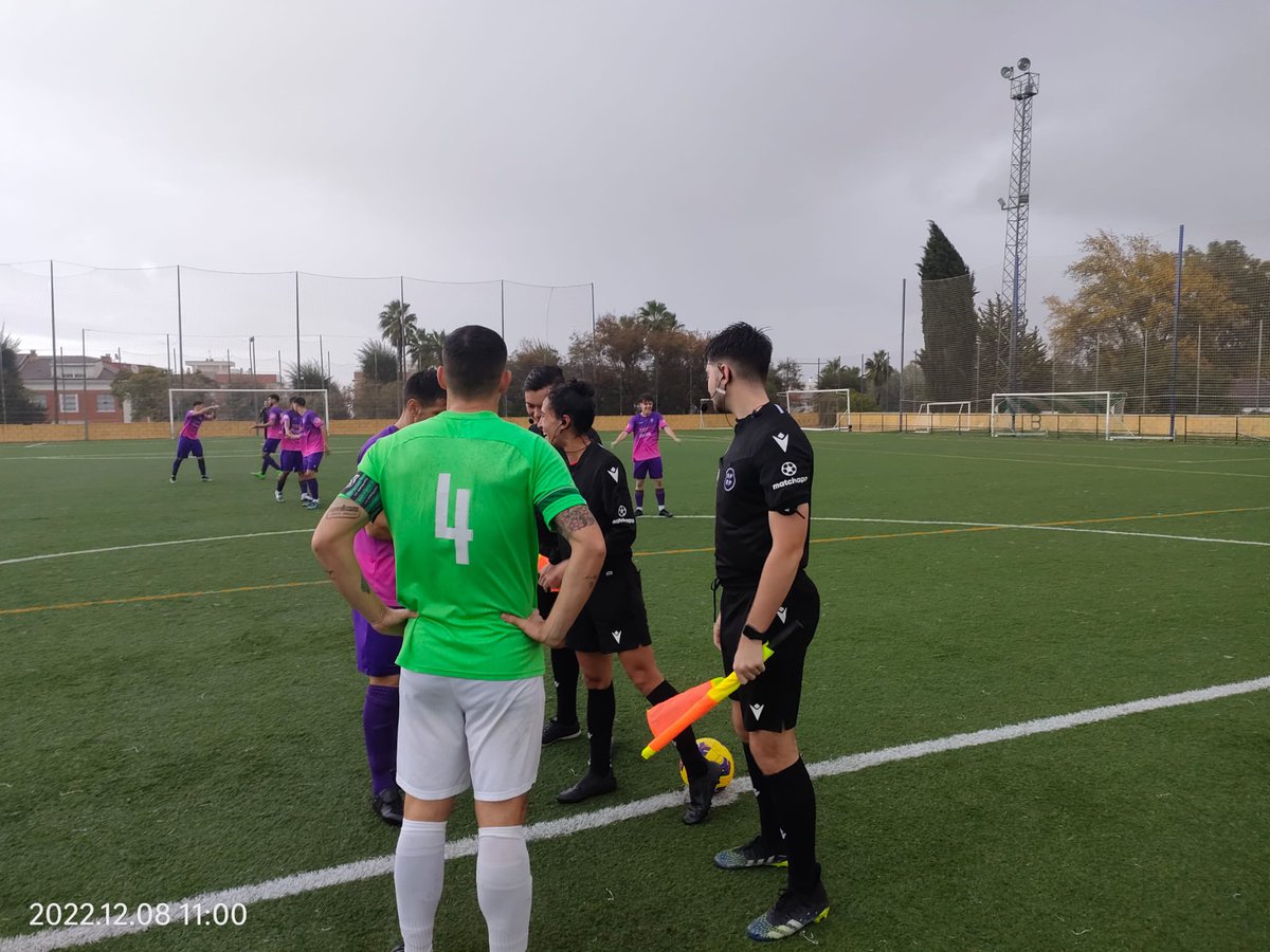 Paabliiitoooo's tweet photo. Debut en Primera Andaluza, mucha clase https://t.co/RF6dBYLJYp