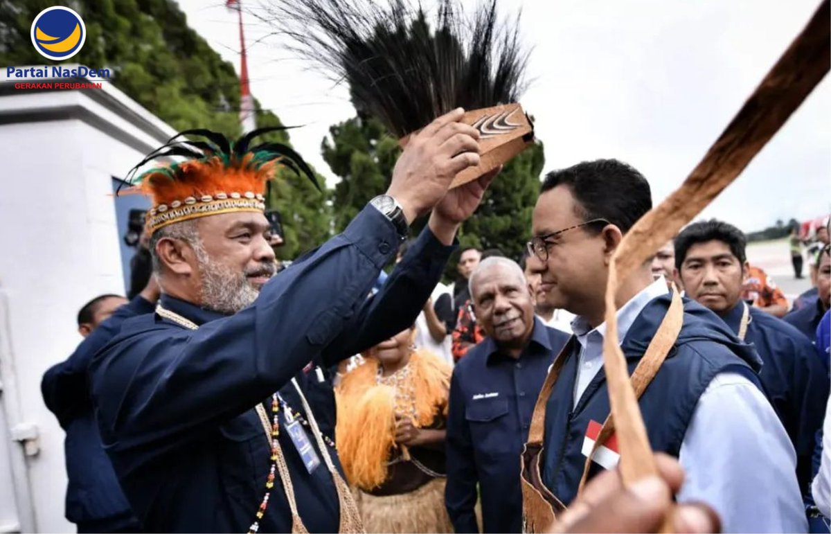 NasDem's tweet photo. Bakal Calon Presiden yang diusung Partai NasDem, Anies Rasyid Baswedan melakukan silaturahmi kebangsaan di Kabupaten Jayapura, Papua, Kamis (8/12). 

@aniesbaswedan https://t.co/EmL4CJMlFP