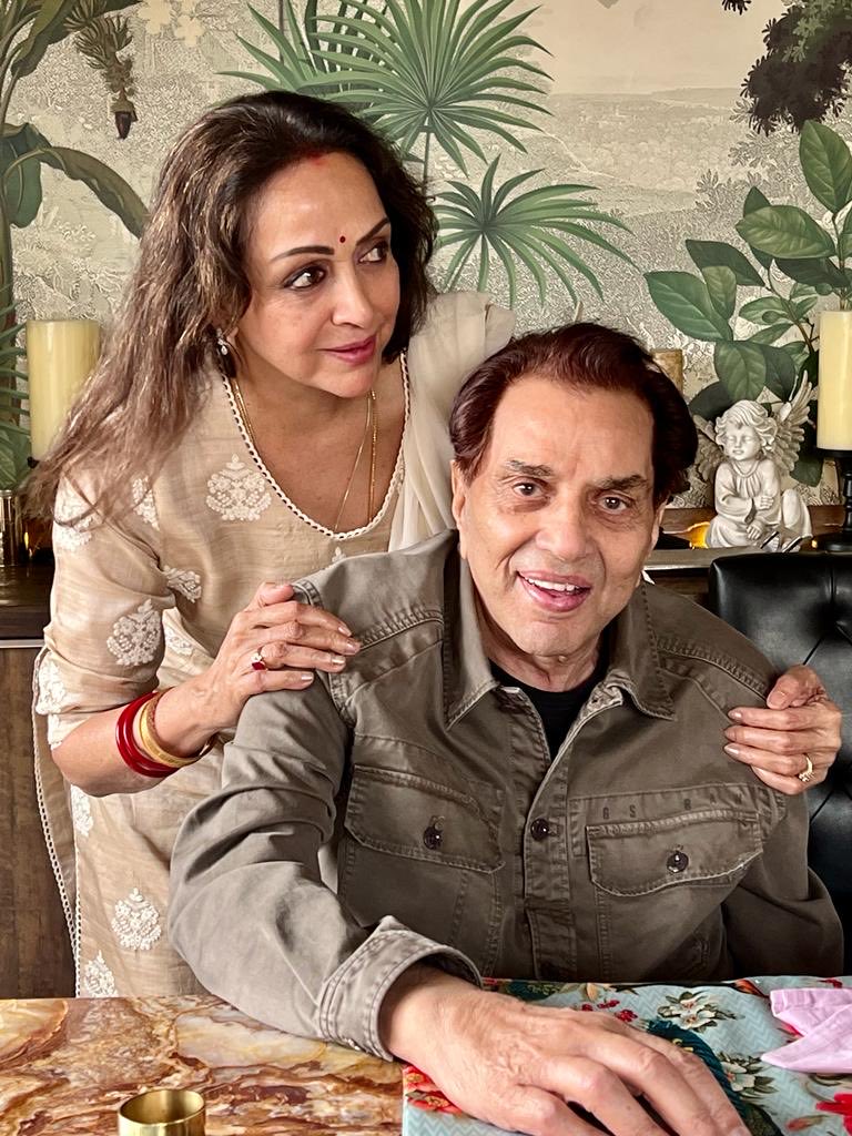 Hema Malini tweet media