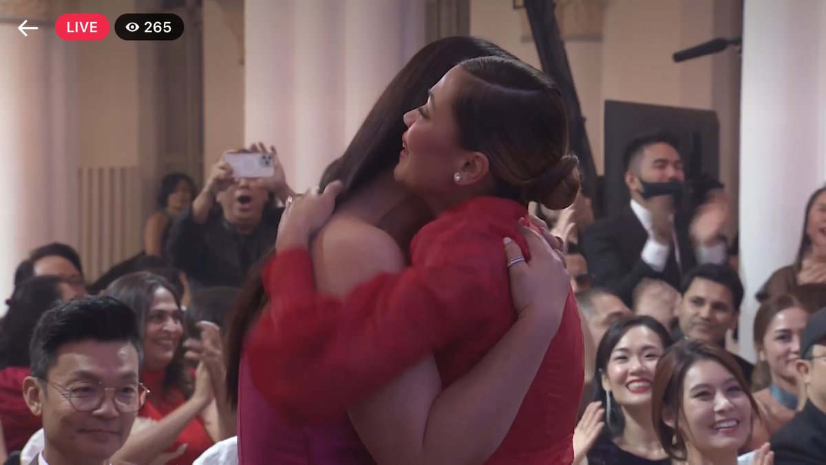 dimpscake's tweet photo. THESE TWO 😭💗 #DimplesRomana #JodiStaMaria https://t.co/zOradFflHk