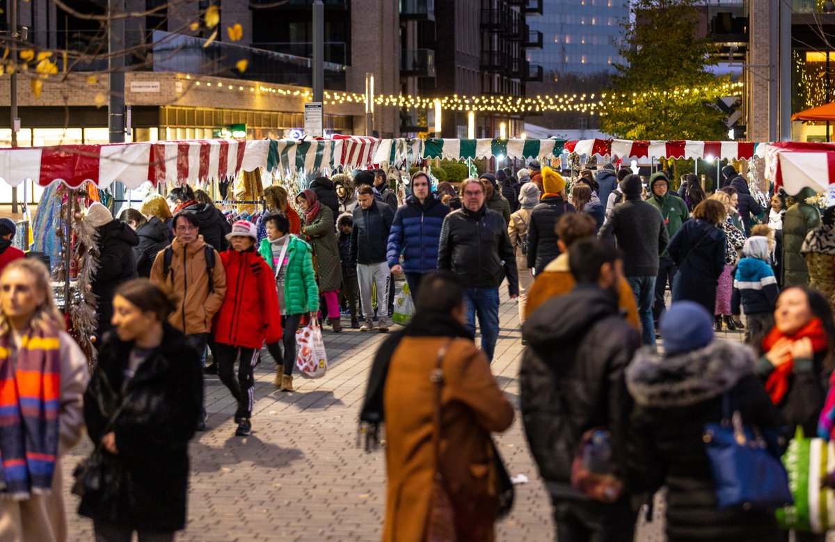 Get your Christmas shopping sorted at @WembleyParkLDN with handmade gifts at the festive market and deals at the London Designer Outlet ow.ly/6ZK550LW8I1