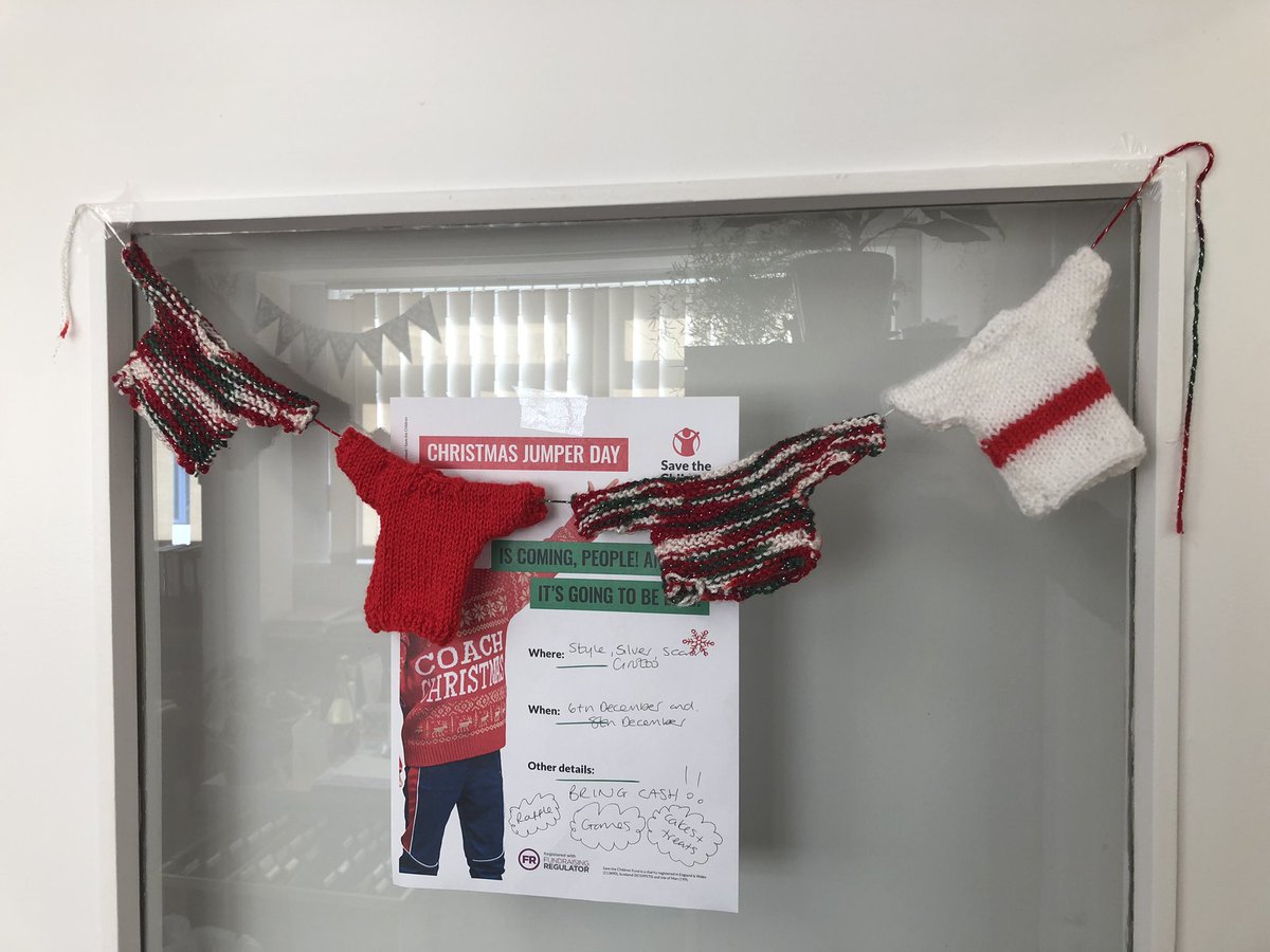 BillingsClare's tweet photo. #ChristmasJumperDay bunting 😍 https://t.co/sZMImpbpQU