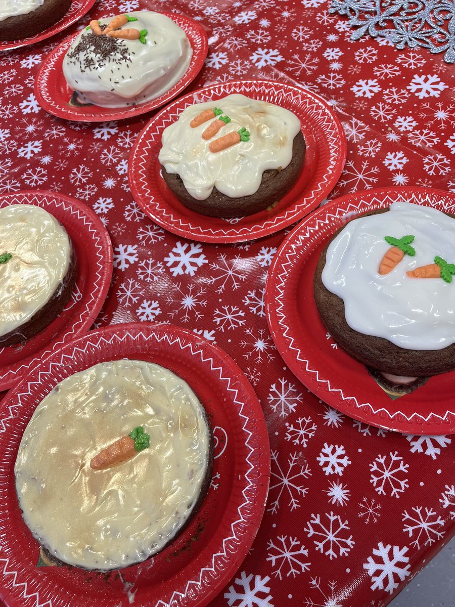 MissStewartHE's tweet photo. What a lovely lesson making carrot cakes with my S5-6 REHIS class. Christmas music, cake decorating and a mini bake off contest 🎁🎅🏼🥕🍰. 
Lots of pride in their work! #PGS #education #HEteacher #HWB #proudteacher #pride #respect #ambition #bakeoff #baking #carrotcake https://t.co/xAndKb3oPk