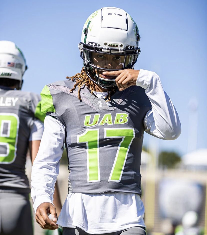 rickylee3rd's tweet photo. #AGTT Blessed to receive an offer from the University of Alabama at Birmingham #uabblazers 🐉 @FBCedarGrove https://t.co/957Te2bUfz