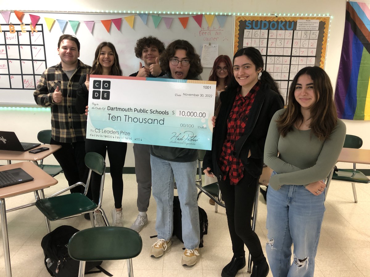 dhstvmedia's tweet photo. We had a great school wide #HourOfCode event today @DartmouthHS. We are so proud to be a #CSLeader, #CSLeaders school. https://t.co/V1KByP0xFi