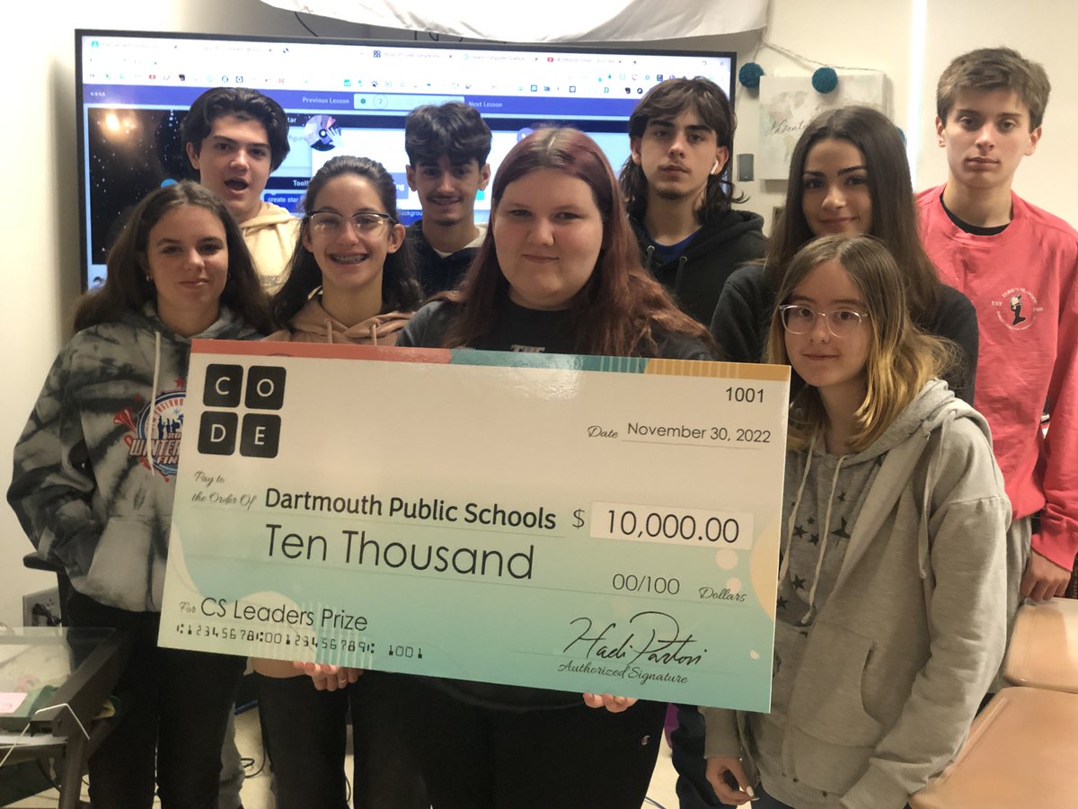dhstvmedia's tweet photo. We had a great school wide #HourOfCode event today @DartmouthHS. We are so proud to be a #CSLeader, #CSLeaders school. https://t.co/V1KByP0xFi