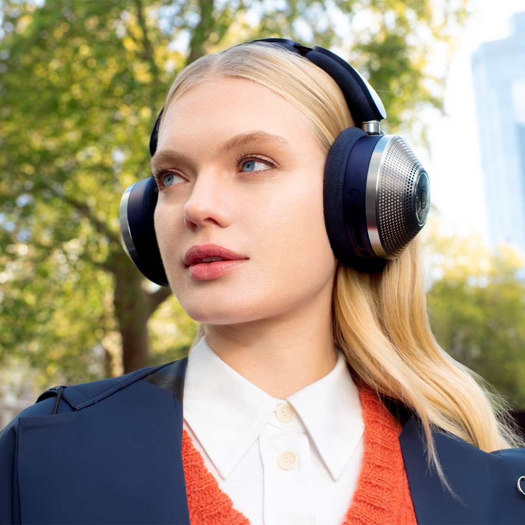 Dyson Zone™ headphones with air purification are engineered for ultra-low distortion. With active noise cancellation, for an immersive listening experience. Experience up to 50 hrs audio run time & faithful, full-spectrum audio reproduction. ms.spr.ly/6015eMTyT #DysonZone