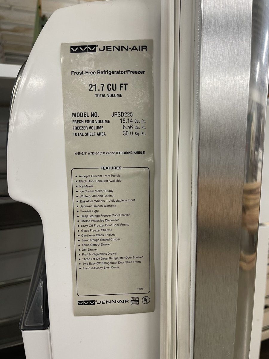 BuildingValue's tweet image. Vintage ‘black glass’ Jenn Air side by side refrigerator/freezer. The black glass doors are stunning, sleek and modern despite the fridge’s age. Simply a beautiful refrigerator that is in great condition. Dimensions: 66” tall x 33” wide x 28” deep.