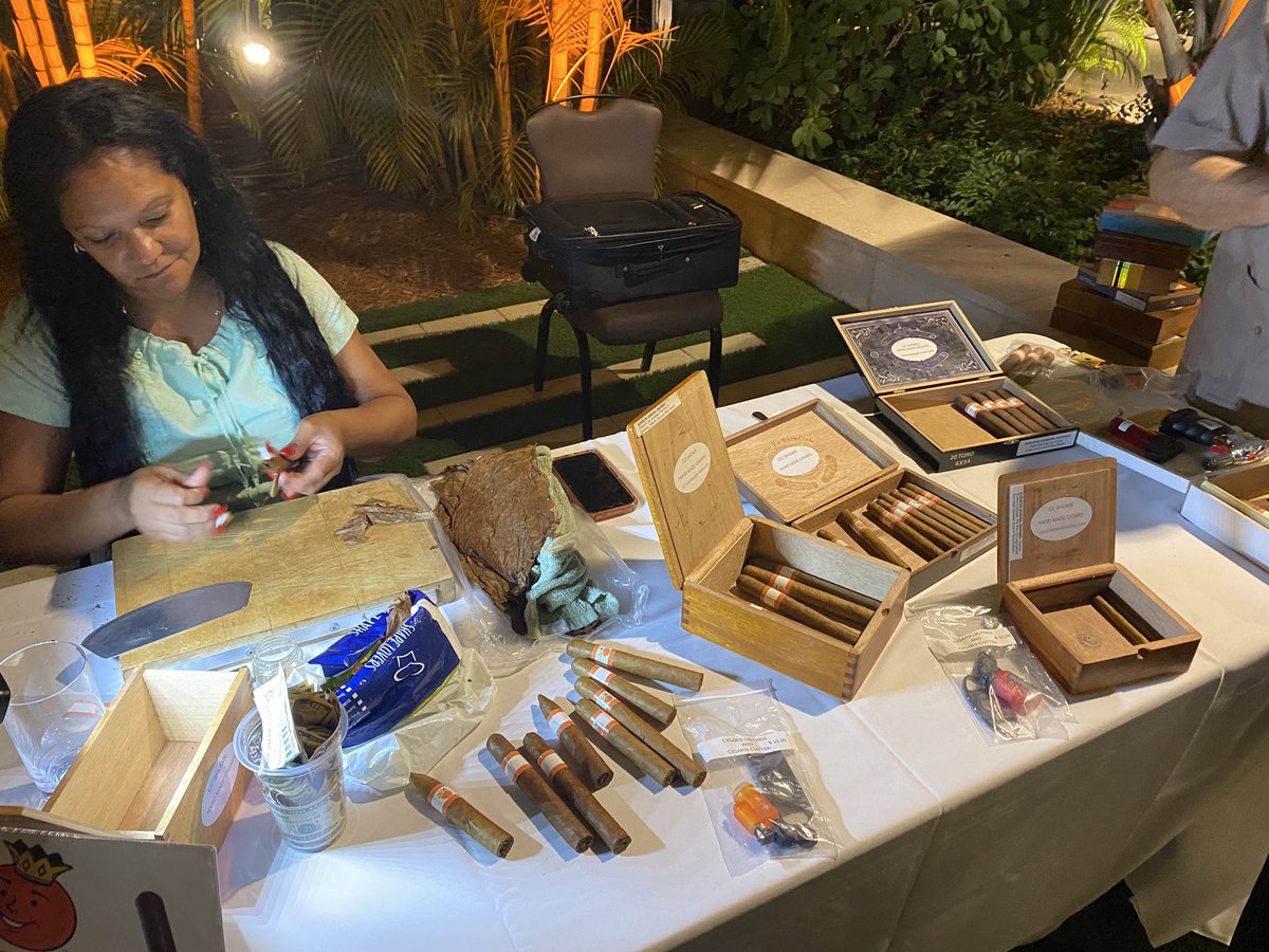 Enjoyable time representing <a href="/STUSPOAD/">@STUSPOAD</a> and <a href="/StThomasUniv/">St. Thomas University</a> last night at the <a href="/OrangeBowl/">Capital One Orange Bowl</a> Kickoff party. Lots of orange with <a href="/Vol_Football/">Tennessee Football</a> and <a href="/ClemsonFB/">Clemson Football</a> in the game this year. Should be a good one.