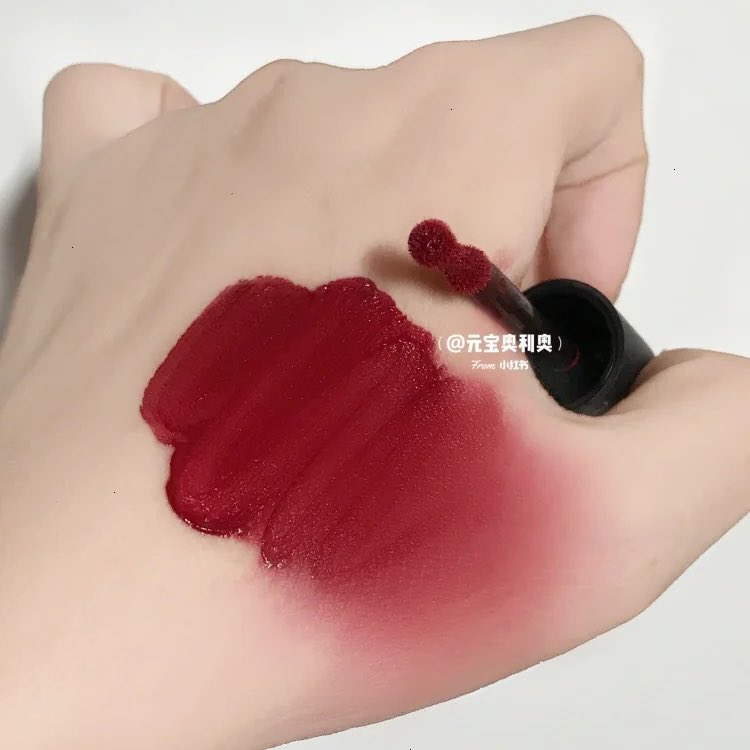 halloxkr_store's tweet photo. 🎂 เปิดจอง 🎂 Mac powder kiss lipstick set full size ; 1090฿ #prewithตุ้ย
ได้ลิปสี #mullitover (สียอดฮิต) & fashionsweetie ไซส์จริงทั้งคู่ ‼️ หารแล้วตกชิ้นละ 545฿
Cf จำนวนได้เลยนะคะ | ของเข้าไทยค่อย รับจำนวนจำกัดค้า 🥰 https://t.co/K0WRsmvvgh