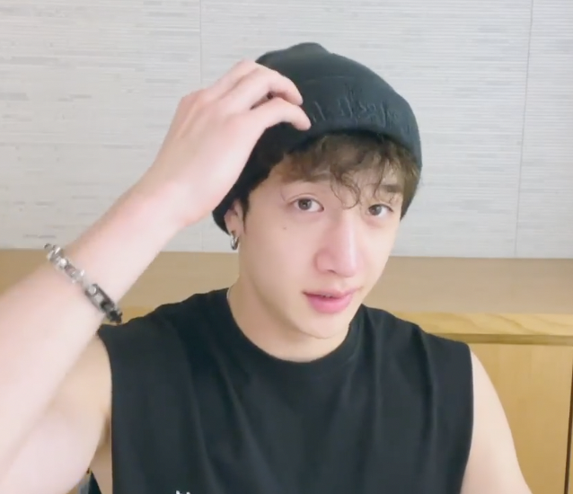 bangchan comfort tweet media