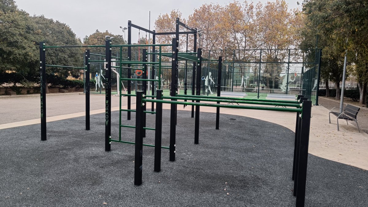 imshady92's tweet photo. ✔️ Debemos tener nuestro momento de desconexión para volver a conectar. Entrenamos mente y cuerpo👌🏻💆🏻♂️ Hoy entrenamos en buena compañía en un lugar diferente🏋🏻
#Training #entrene https://t.co/h1sPJChukn