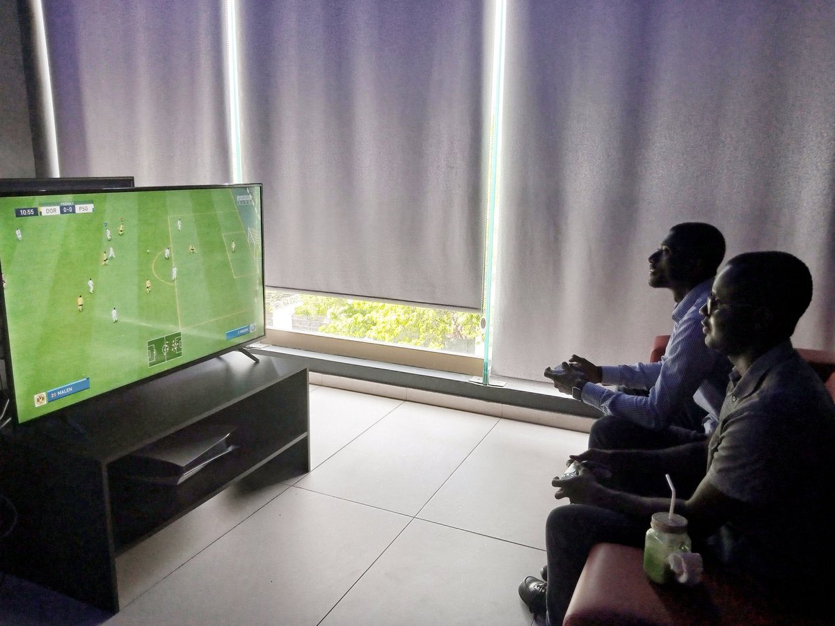 godwin_france's tweet photo. Had a great time discussing #eSport at Arena 233 eSport Center in #Accra. 

I've not touched #fifa23 this year but I did L-W-D 

_
#gaming #gamingcommunity #Ghana #Africa https://t.co/qCBp5A9hjo