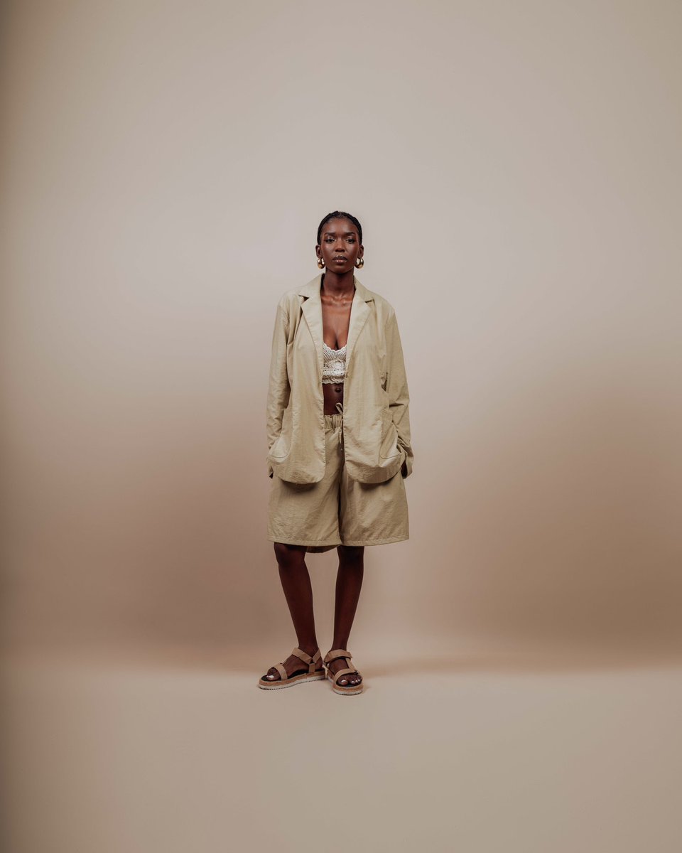 Sash_za's tweet photo. Look 1
Jo wears our quantec lightweight summer suit with hand crochet bracelet.

Photography: @Kgomotso_Neto 
Styling: @thobekambane
Make-up: @tammimbambo
Model: @josifina

For orders and enquiries email sash@sashsouthafrica.com
For full lookbook https://t.co/Xe0HpRpuuw