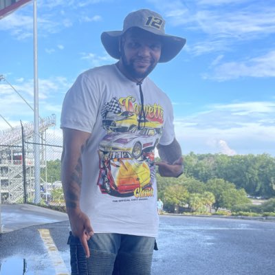 BubbaRayK's tweet photo. #NewProfilePic https://t.co/IKHqEfgg0s