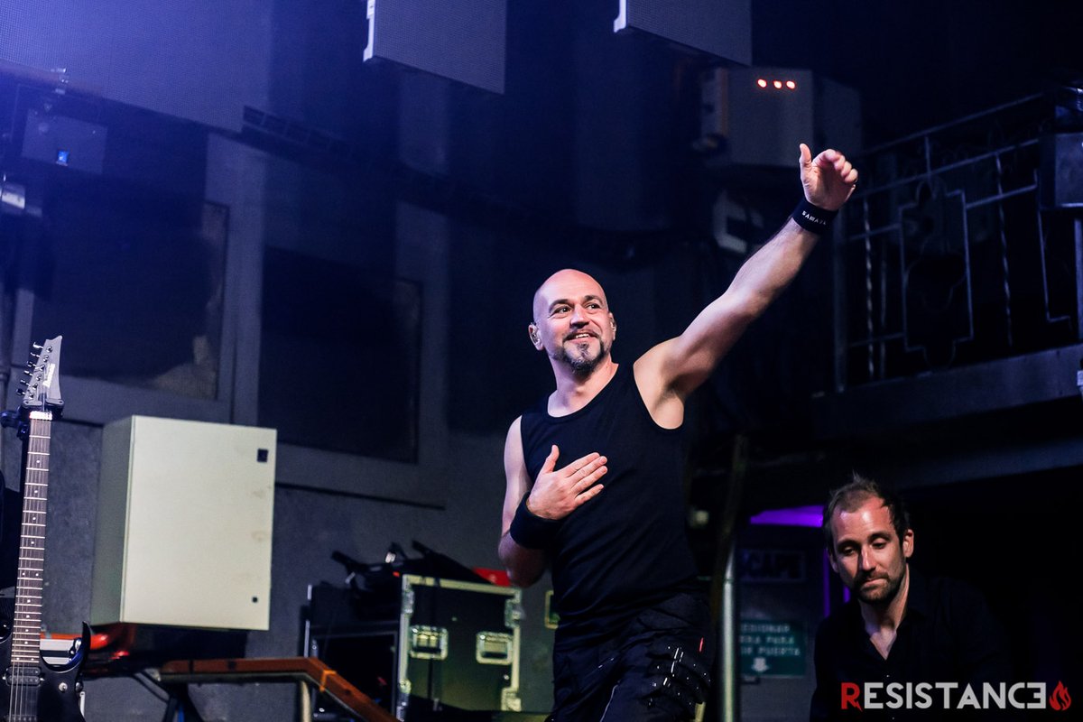 ResistanceZine's tweet photo. #Galeria revisa nuestras postales del show de
@SAMAELOfficial junto a los nacionales @Folkheim
Galería completa en https://t.co/ZccgvHvyPL
#Chile #Metal #conciertochile #Metalchile #metalchileno #Samael #Folkheim https://t.co/4KF95nq1pC