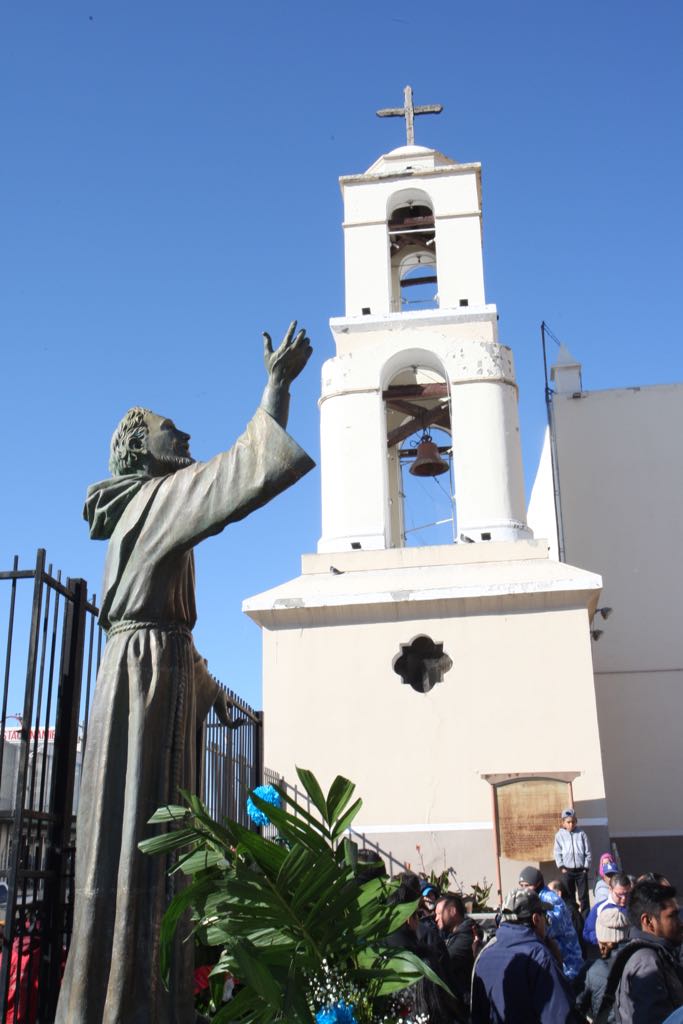 OFIbanez's tweet photo. Hoy es el cumpleaños 363 de la Misión de Nuestra Señora de Guadalupe de los indios Mansos del Paso del Norte, hoy #CiudadJuárez fundada por Fray García de San Francisco en el día de la #InmaculadaConcepcion https://t.co/j1mO9J8Ybj