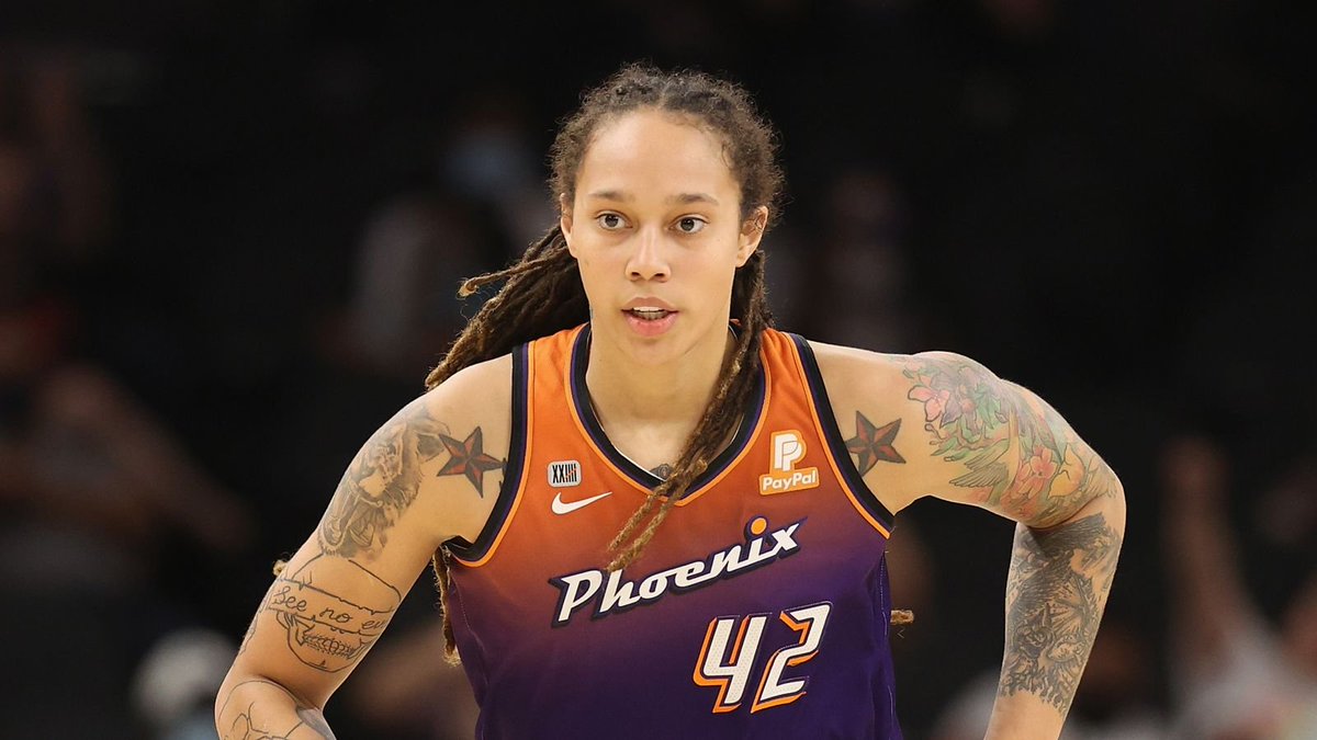 thenikkidiaries's tweet photo. SHE'S FREE! WNBA star Brittney Griner has been released in a prisoner swap for a notorious international arms dealer.

Griner who has been detained for months in Russia over drug charges, spoke to President Biden before release!

Welcome home, Griner! https://t.co/9W6OHlj5ht