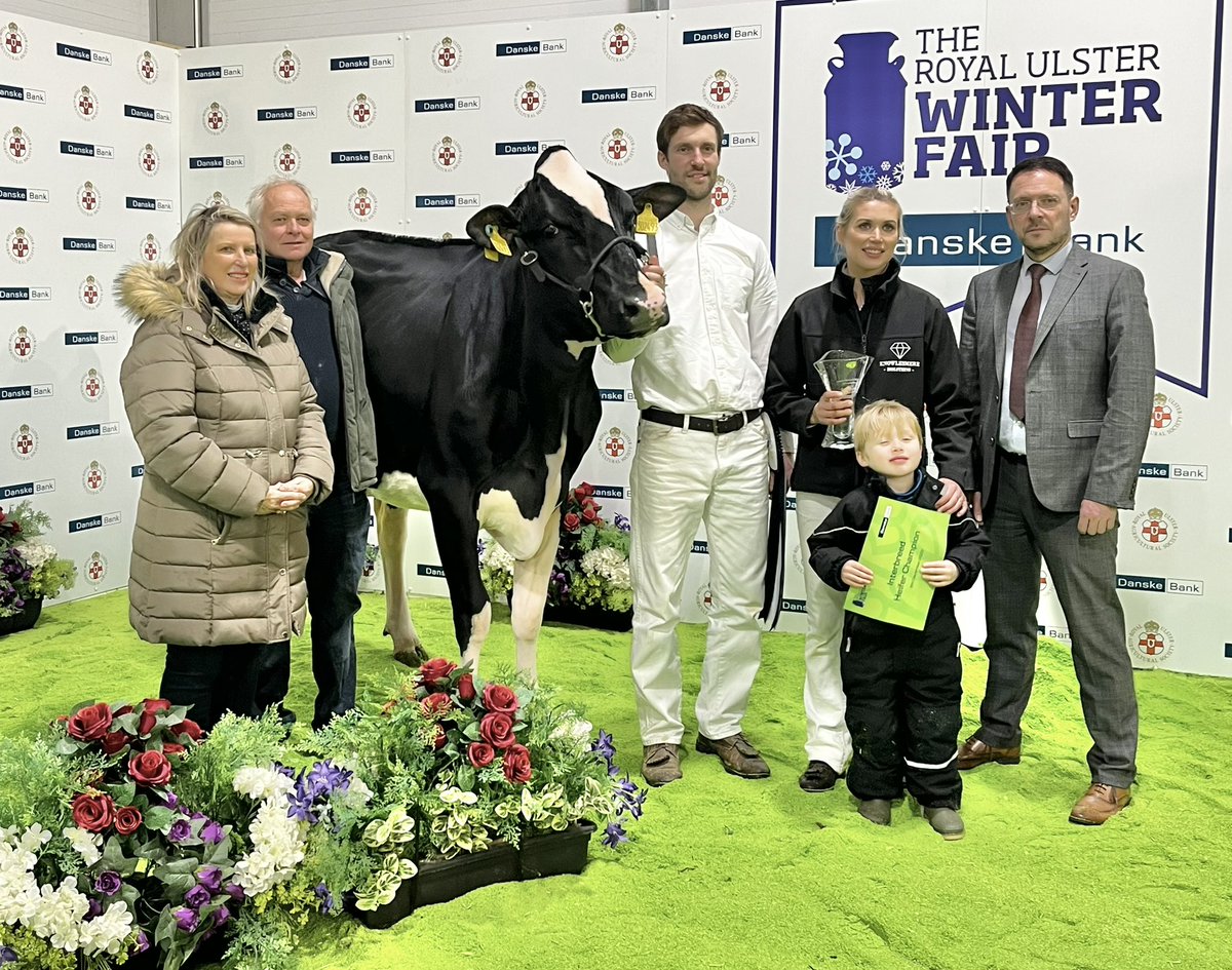 Interbreed Intermediate Champion: Knowlesmere Jones Unix Victoir, Jones Holsteins &amp; Knowlesmere Holsteins