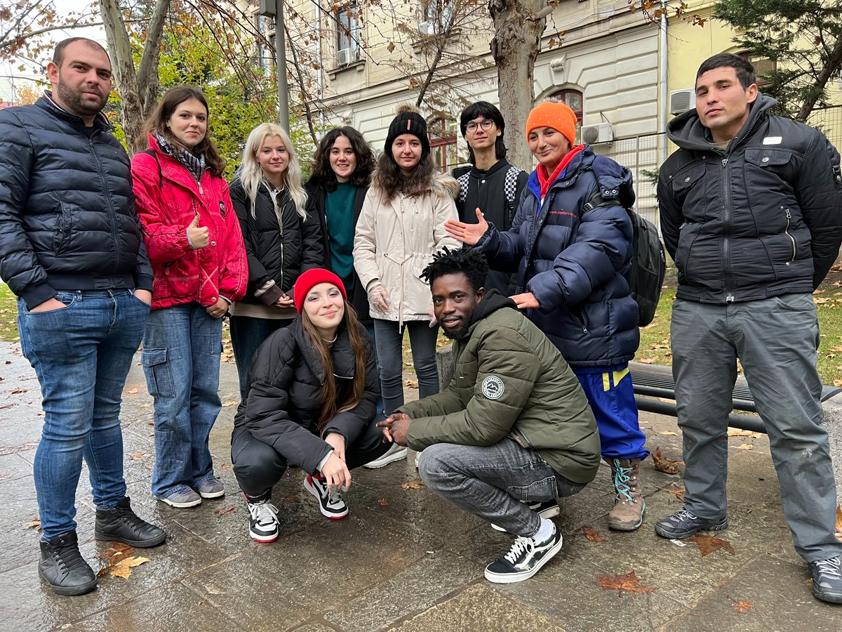 ngointercalat's tweet photo. Rainy day π§οΈ #subcerulliber
Fast & successful delivery of 100 food portions to those in need, living on the streets of #Bucharest.
Thankful for our #intercalat volunteers team. πͺ
Want to get involved? DM us & share our materials. https://t.co/zkQqIImHoi