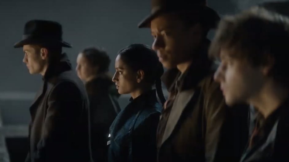 i’m watching for the plot
the plot: