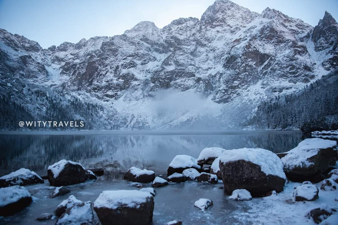 Have you been to the Tatra Mountains? Either on the Poland or Slovakia side? ⁣⁣
⁣⁣
🏔️ This mountain range is a natural border between the two countries. We have officially seen it on the Poland side, maybe one day we’ll get to visit it on the Slovakia side! ⁣⁣

⁣⁣#poland