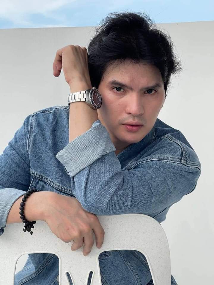 Be proud of what u have now

MYGZ MOLINO 37TH BDAY

#MygzBday_MeetAndGreet
#HappyBdayMygzMolino